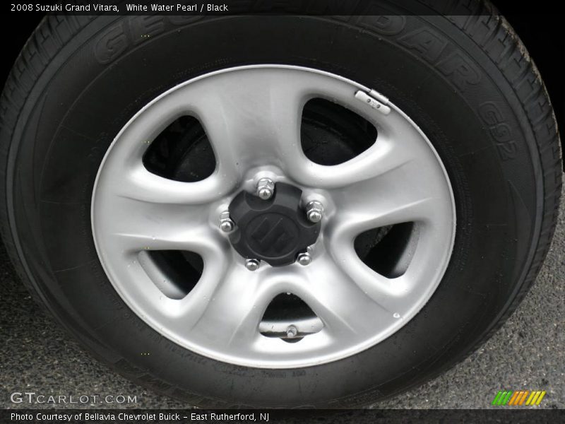 White Water Pearl / Black 2008 Suzuki Grand Vitara