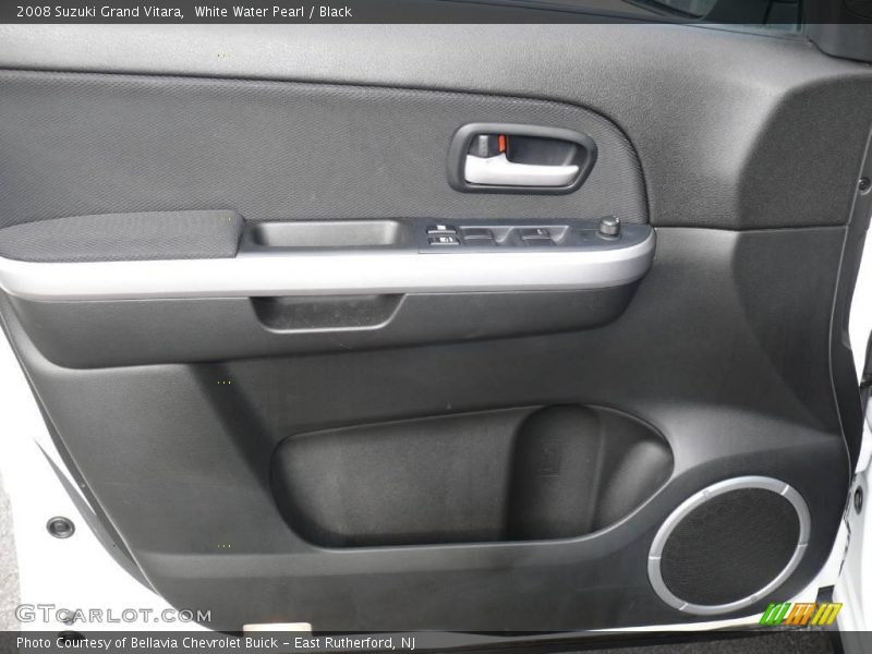 White Water Pearl / Black 2008 Suzuki Grand Vitara