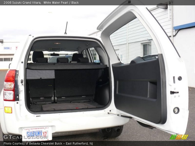 White Water Pearl / Black 2008 Suzuki Grand Vitara