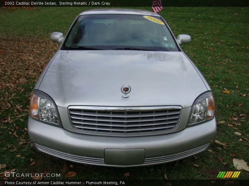 Sterling Metallic / Dark Gray 2002 Cadillac DeVille Sedan