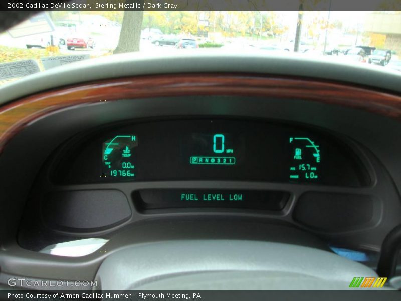 Sterling Metallic / Dark Gray 2002 Cadillac DeVille Sedan