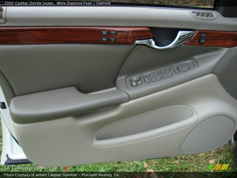 White Diamond Pearl / Oatmeal 2002 Cadillac DeVille Sedan