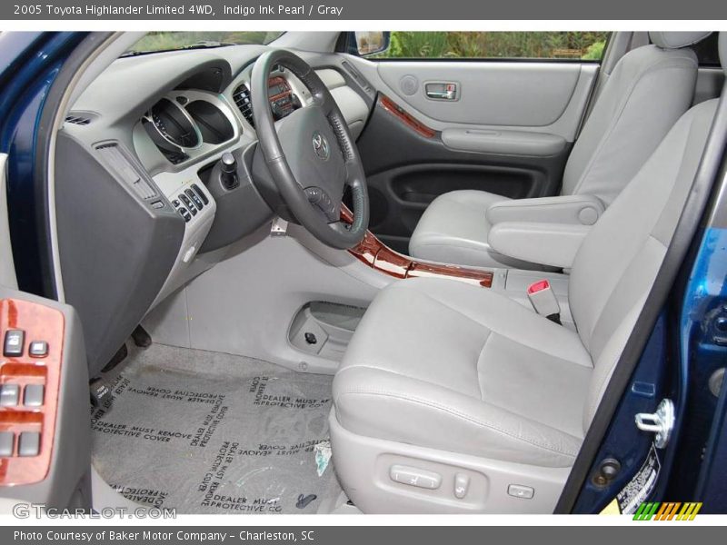 Indigo Ink Pearl / Gray 2005 Toyota Highlander Limited 4WD