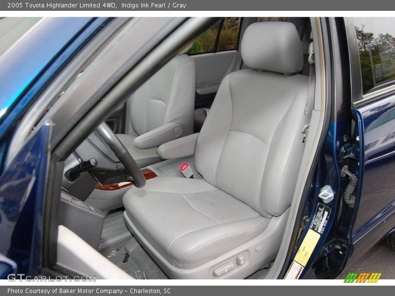 Indigo Ink Pearl / Gray 2005 Toyota Highlander Limited 4WD