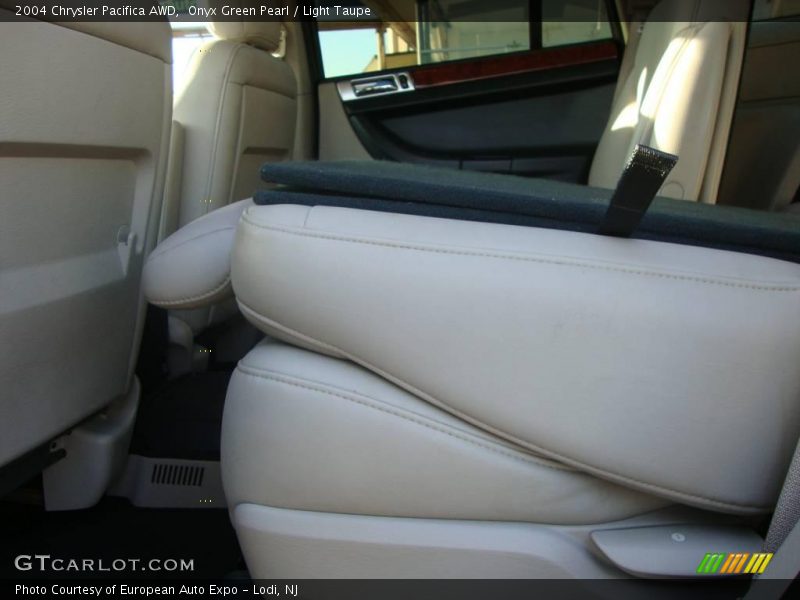 Onyx Green Pearl / Light Taupe 2004 Chrysler Pacifica AWD