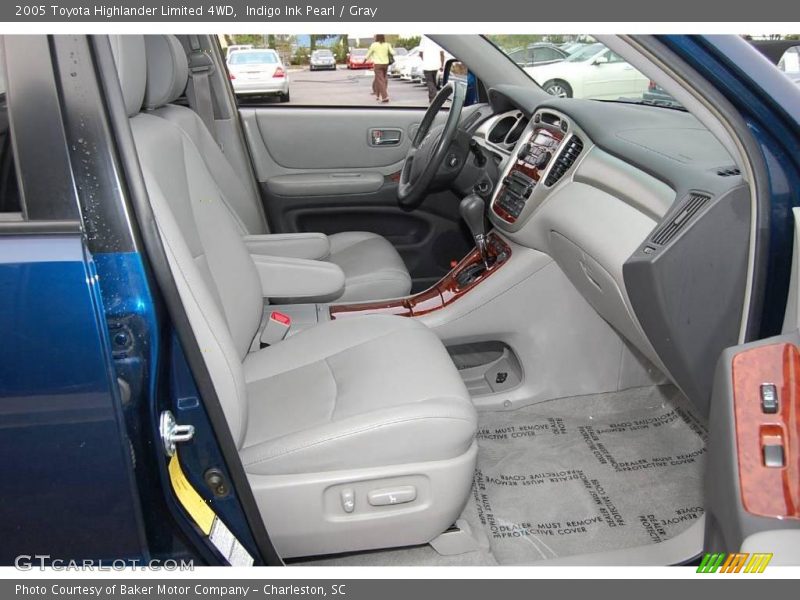 Indigo Ink Pearl / Gray 2005 Toyota Highlander Limited 4WD