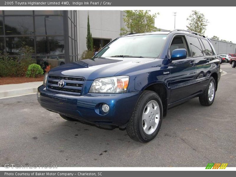 Indigo Ink Pearl / Gray 2005 Toyota Highlander Limited 4WD