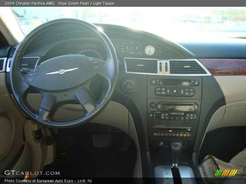 Onyx Green Pearl / Light Taupe 2004 Chrysler Pacifica AWD