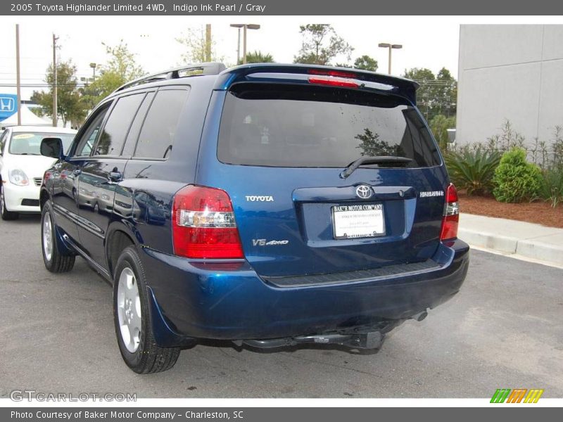 Indigo Ink Pearl / Gray 2005 Toyota Highlander Limited 4WD