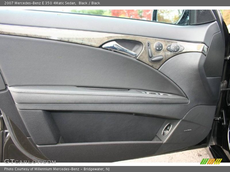 Black / Black 2007 Mercedes-Benz E 350 4Matic Sedan