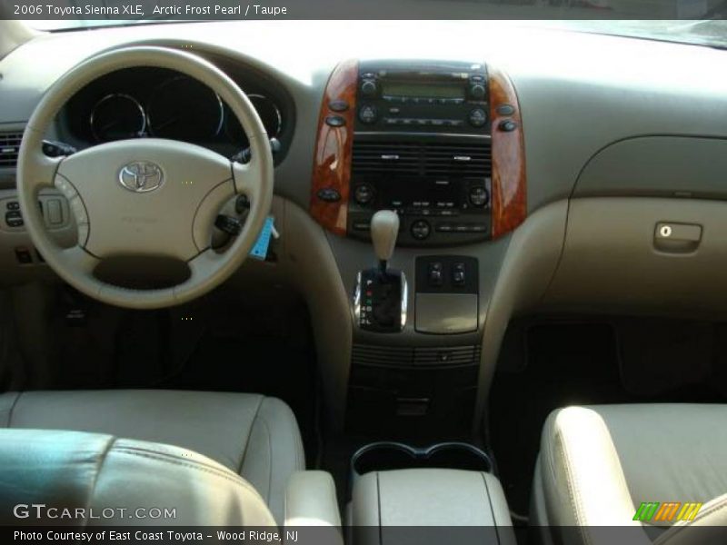 Arctic Frost Pearl / Taupe 2006 Toyota Sienna XLE