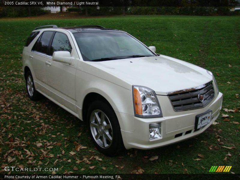White Diamond / Light Neutral 2005 Cadillac SRX V6