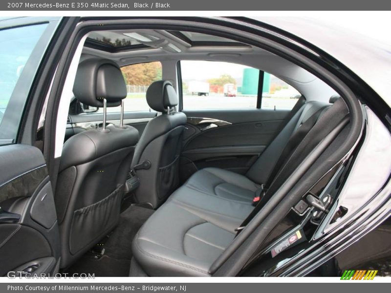 Black / Black 2007 Mercedes-Benz E 350 4Matic Sedan