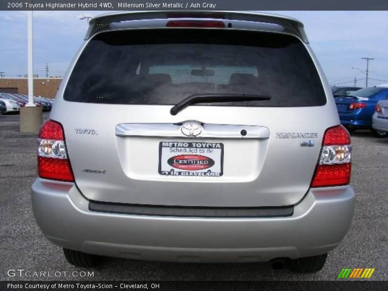 Millenium Silver Metallic / Ash Gray 2006 Toyota Highlander Hybrid 4WD