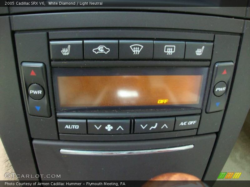 White Diamond / Light Neutral 2005 Cadillac SRX V6