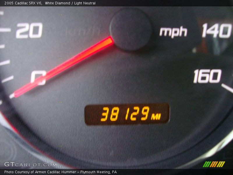White Diamond / Light Neutral 2005 Cadillac SRX V6