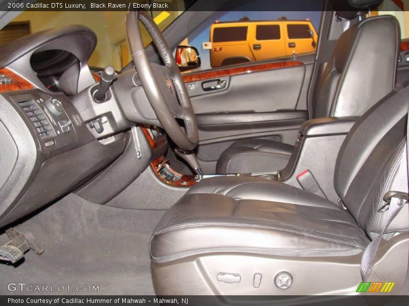 Black Raven / Ebony Black 2006 Cadillac DTS Luxury