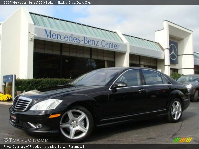 Black / Grey/Dark Grey 2007 Mercedes-Benz S 550 Sedan