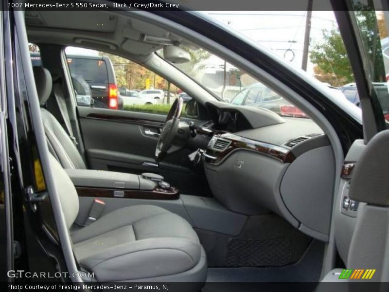 Black / Grey/Dark Grey 2007 Mercedes-Benz S 550 Sedan