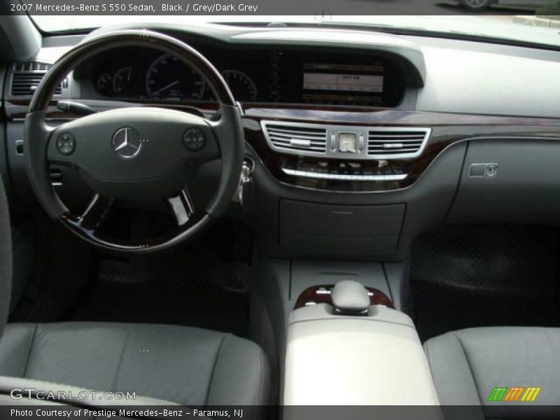 Black / Grey/Dark Grey 2007 Mercedes-Benz S 550 Sedan