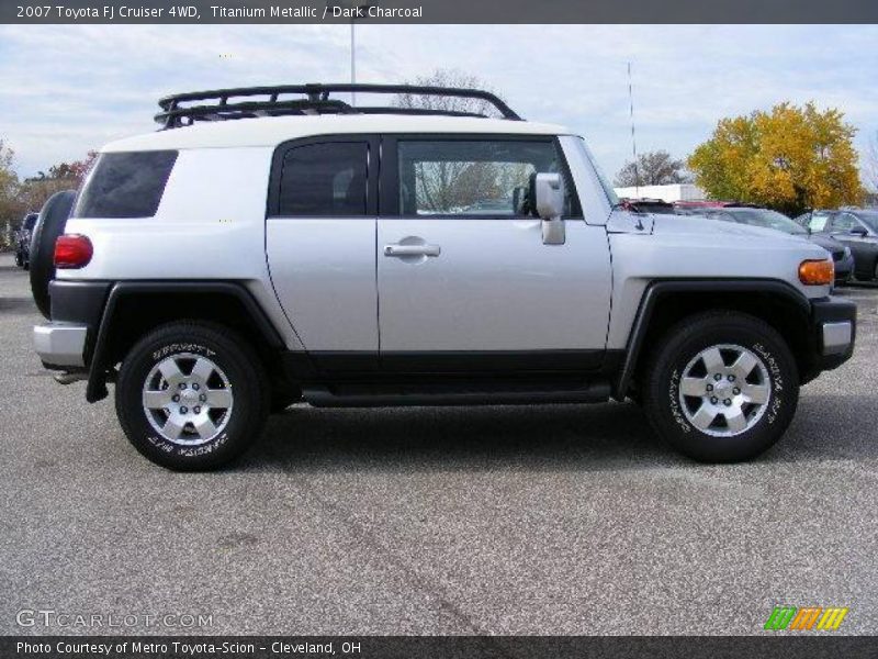Titanium Metallic / Dark Charcoal 2007 Toyota FJ Cruiser 4WD