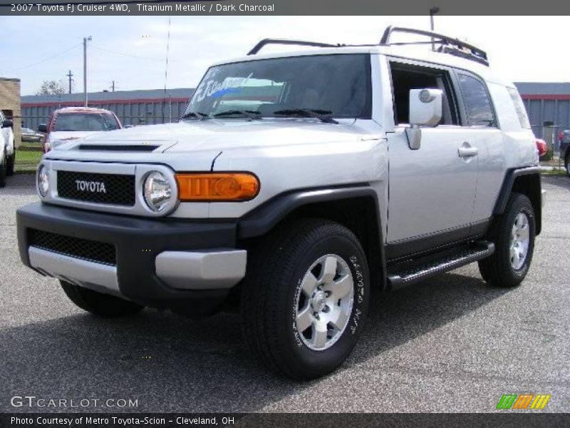 Titanium Metallic / Dark Charcoal 2007 Toyota FJ Cruiser 4WD