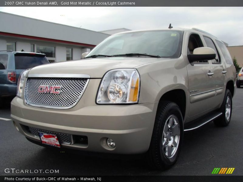 Gold Mist Metallic / Cocoa/Light Cashmere 2007 GMC Yukon Denali AWD