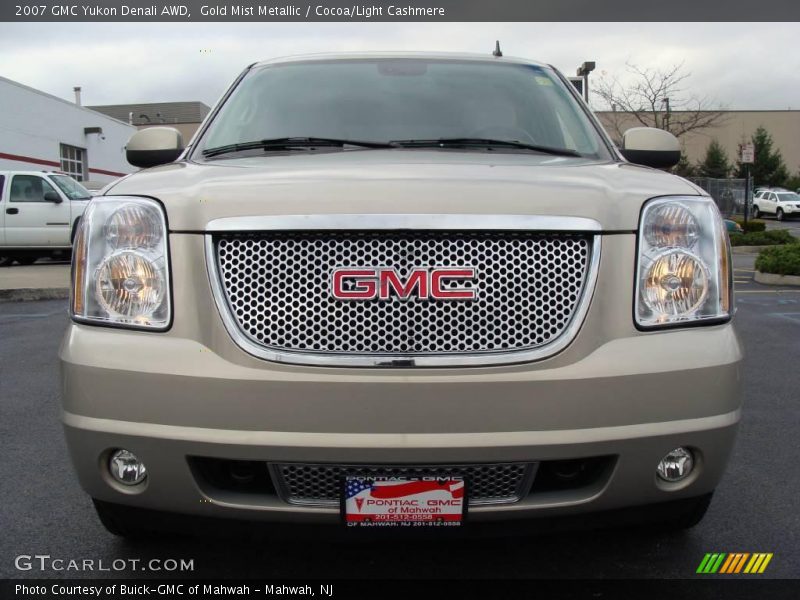 Gold Mist Metallic / Cocoa/Light Cashmere 2007 GMC Yukon Denali AWD