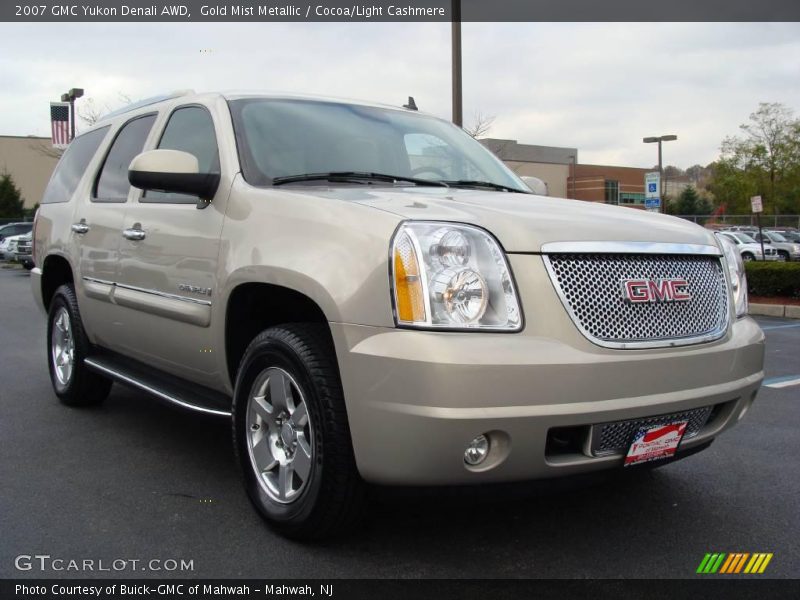 Gold Mist Metallic / Cocoa/Light Cashmere 2007 GMC Yukon Denali AWD