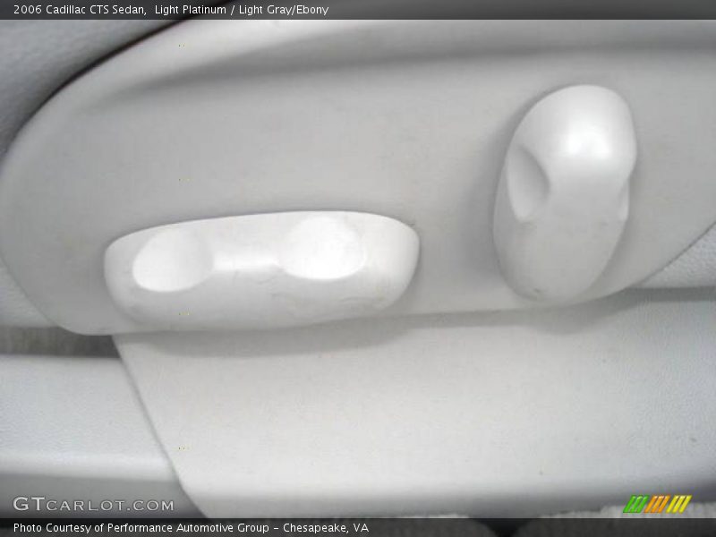 Light Platinum / Light Gray/Ebony 2006 Cadillac CTS Sedan