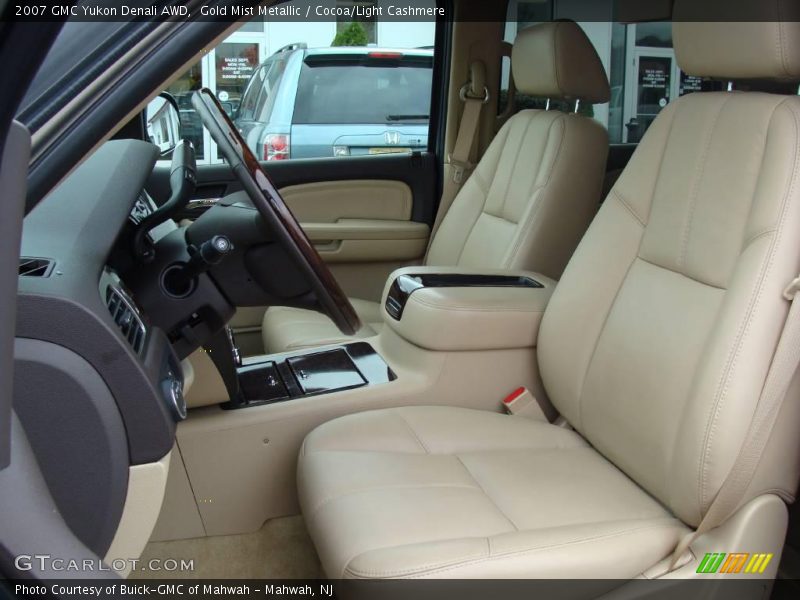 Gold Mist Metallic / Cocoa/Light Cashmere 2007 GMC Yukon Denali AWD