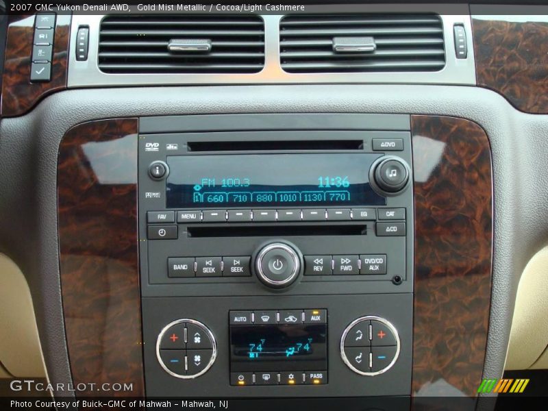 Gold Mist Metallic / Cocoa/Light Cashmere 2007 GMC Yukon Denali AWD