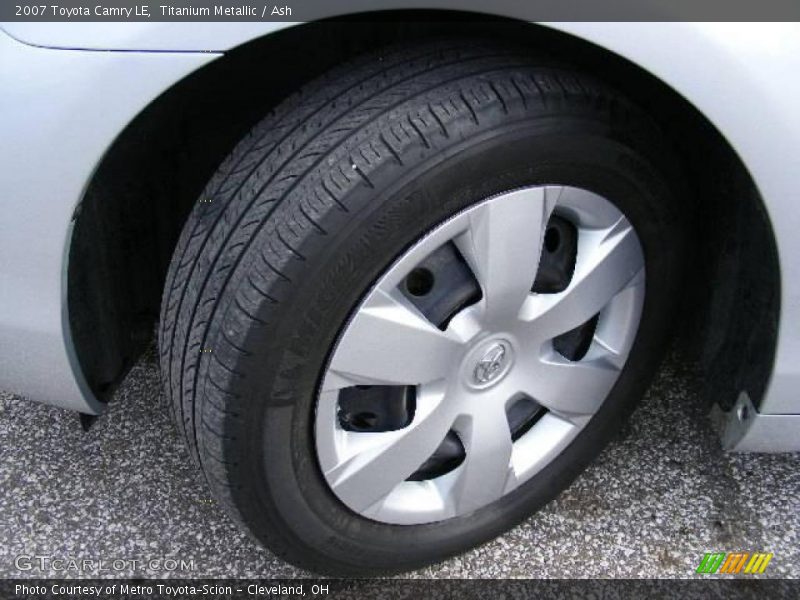 Titanium Metallic / Ash 2007 Toyota Camry LE