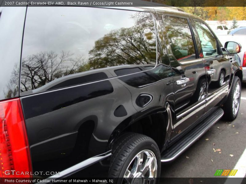 Black Raven / Cocoa/Light Cashmere 2007 Cadillac Escalade ESV AWD