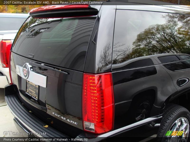 Black Raven / Cocoa/Light Cashmere 2007 Cadillac Escalade ESV AWD