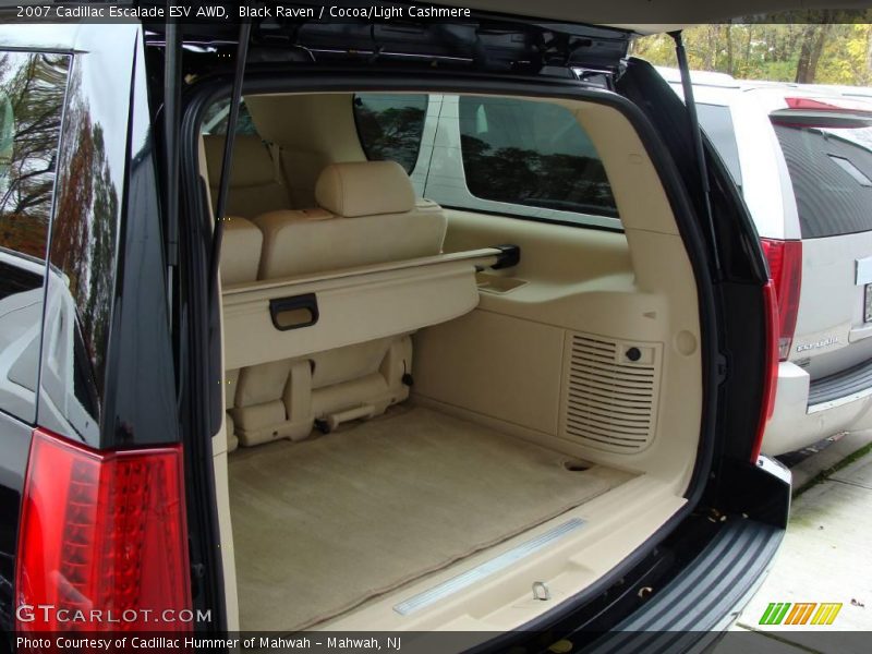 Black Raven / Cocoa/Light Cashmere 2007 Cadillac Escalade ESV AWD