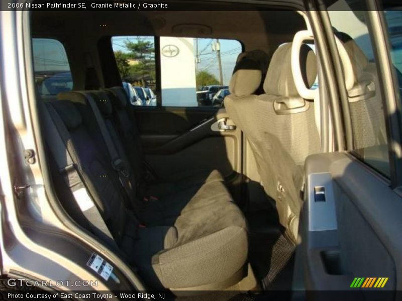 Granite Metallic / Graphite 2006 Nissan Pathfinder SE