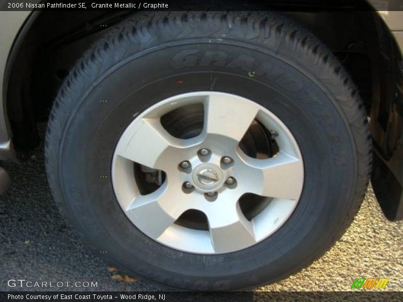 Granite Metallic / Graphite 2006 Nissan Pathfinder SE