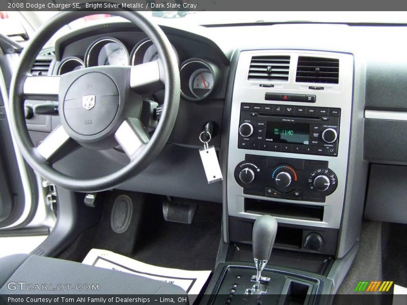 Bright Silver Metallic / Dark Slate Gray 2008 Dodge Charger SE