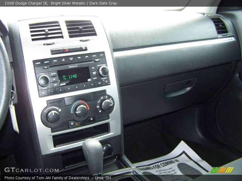 Bright Silver Metallic / Dark Slate Gray 2008 Dodge Charger SE
