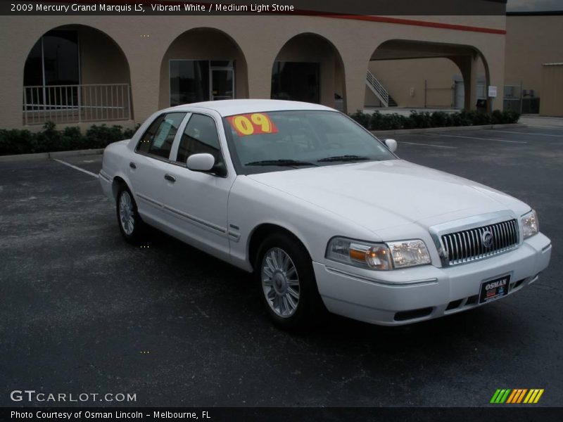 Vibrant White / Medium Light Stone 2009 Mercury Grand Marquis LS