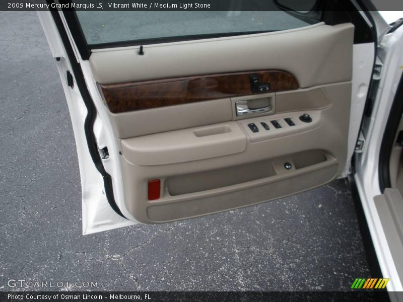 Vibrant White / Medium Light Stone 2009 Mercury Grand Marquis LS