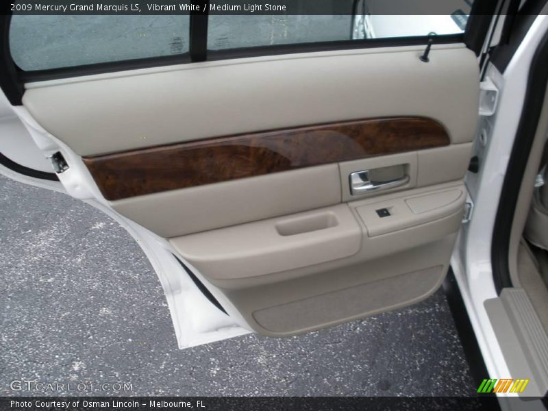 Vibrant White / Medium Light Stone 2009 Mercury Grand Marquis LS