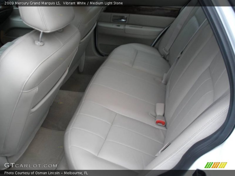 Vibrant White / Medium Light Stone 2009 Mercury Grand Marquis LS