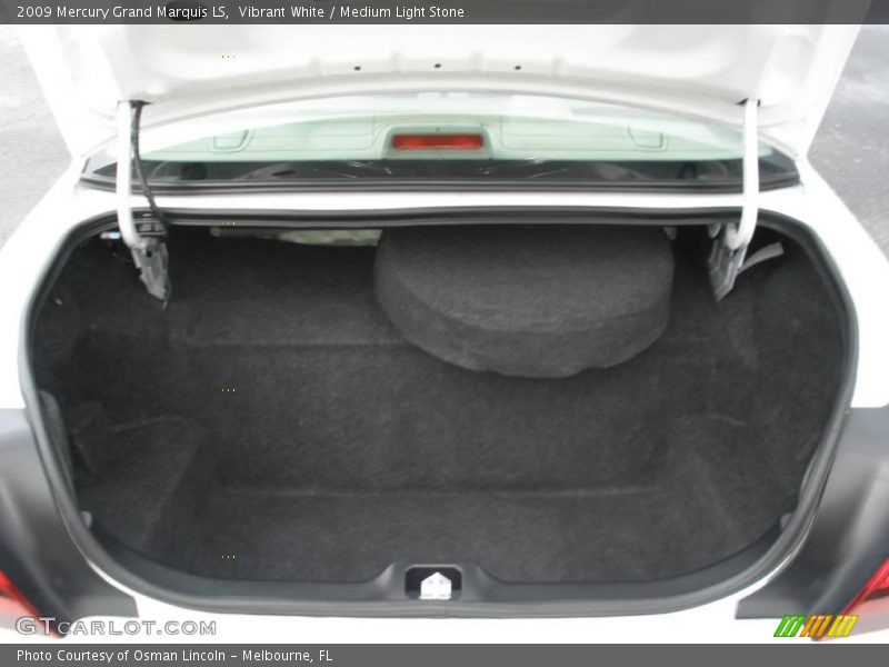 Vibrant White / Medium Light Stone 2009 Mercury Grand Marquis LS