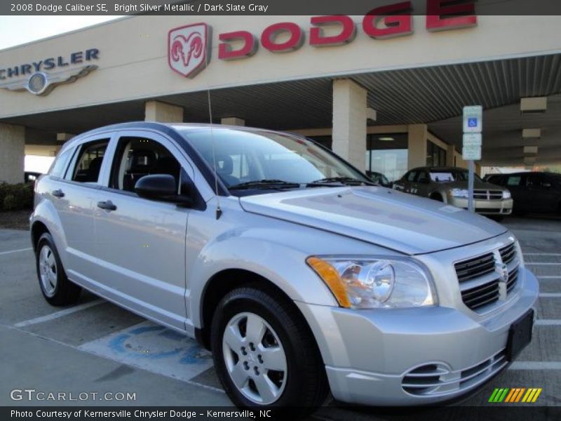 Bright Silver Metallic / Dark Slate Gray 2008 Dodge Caliber SE