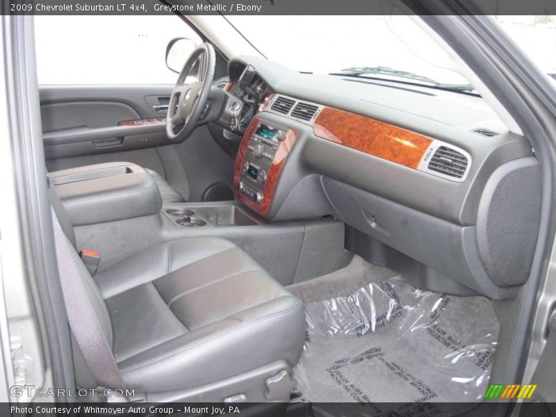 Greystone Metallic / Ebony 2009 Chevrolet Suburban LT 4x4