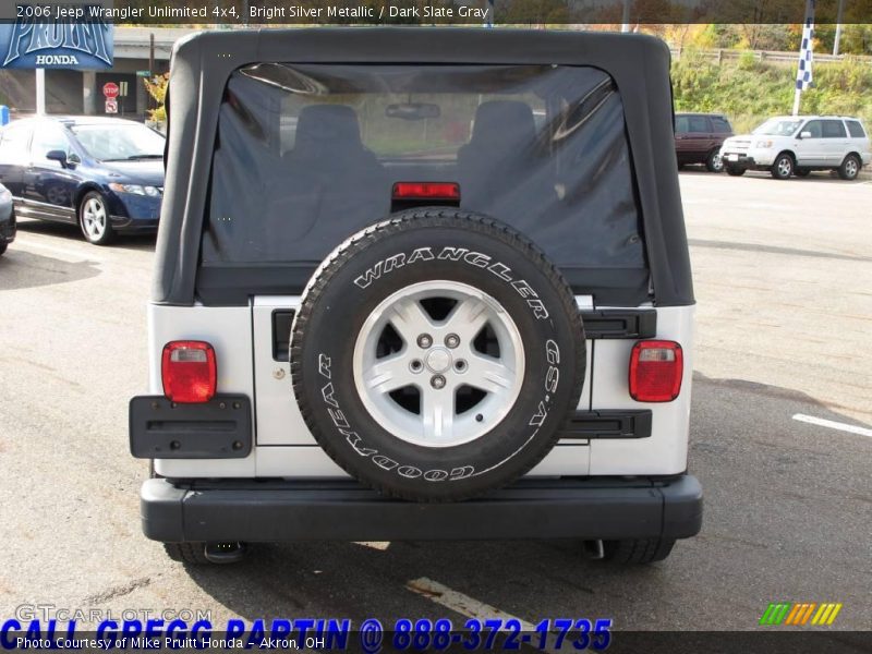 Bright Silver Metallic / Dark Slate Gray 2006 Jeep Wrangler Unlimited 4x4