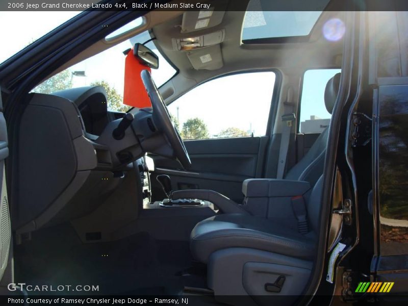 Black / Medium Slate Gray 2006 Jeep Grand Cherokee Laredo 4x4