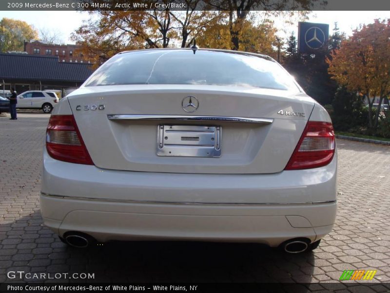 Arctic White / Grey/Black 2009 Mercedes-Benz C 300 4Matic